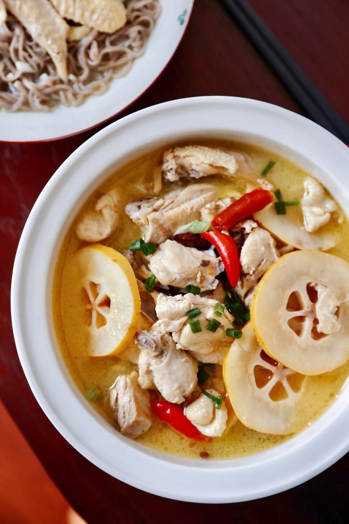 Yunnan Sour Papaya Stewed Chicken